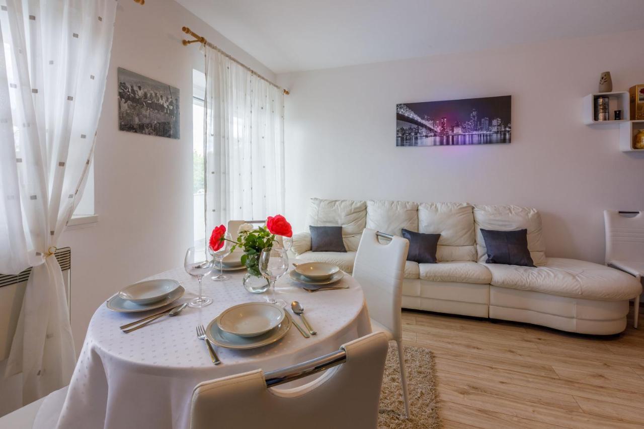 Apartments Dolloree Dramalj Dış mekan fotoğraf